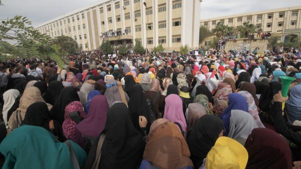 Female protesters at Al Azhar University in Assuit protesting the officials' cover up of their colleague's rape story. (Photo Credit: Horrya Press website)