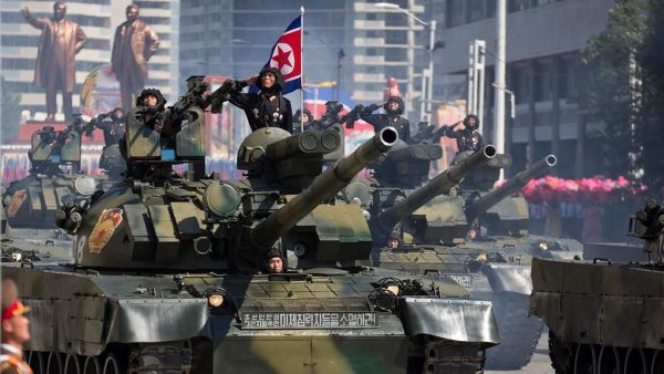 Military parade in N.Korea (Twitter)