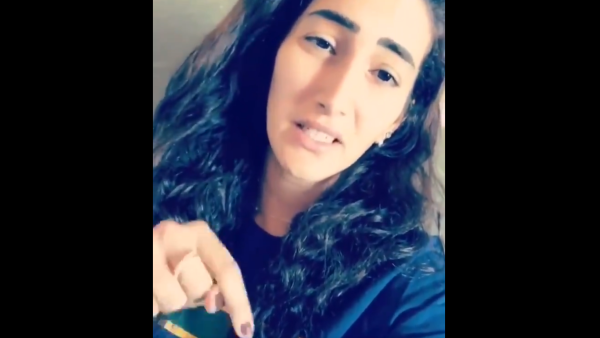  Well-known Omani tennis player Fatima Nabhani is complaining to the tennis federation over  discrimination on the court in France.