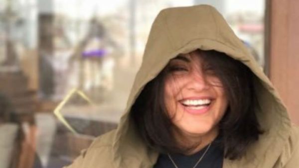 ويبلغ عدد متابعي الهذلول عبر موقع تويتر 284 ألف شخص.