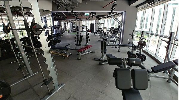سواء كان هدفك هو تحسين لياقتك البدنية أو فقدان الوزن أو تقوية عضلاتك، فإن نادي اللياقة البدنية "إم باور" يقدم لك الحل الأمثل من خلال برنامجه الاستثنائي للياقة البدنية.