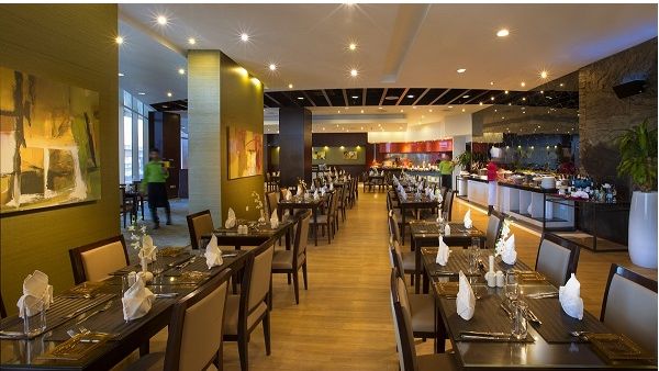 A setting that strikes a fine balance between impressive grandeur and close intimacy; immaculately beautiful yet warmly welcoming.