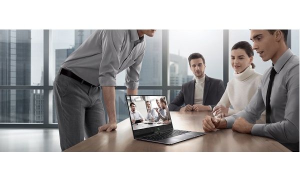 HUAWEI MateBook X Pro’s fingerprint reader depends on using scanned images of the user’s finger to verify their identity and confirm their authorization to access and use the computer. HUAWEI MateBook X Pro’s fingerprint reader depends on using scanned images of the user’s finger to verify their identity and confirm their authorization to access and use the computer.