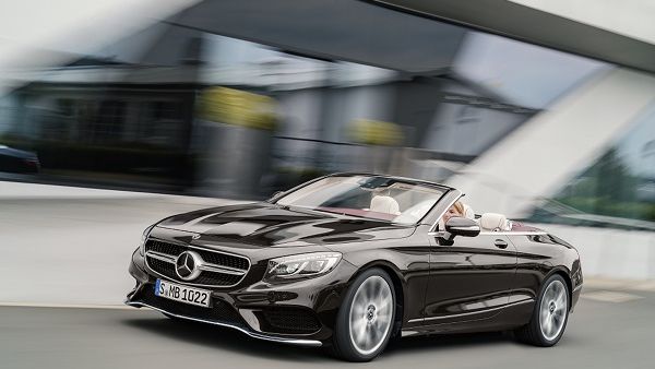 Mercedes-Benz is adding to its exceptional S-Class portfolio with the latest Coupé and Cabriolet. 