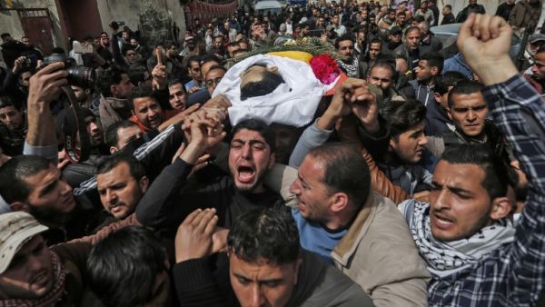 The Palestinian youth was shot by Israeli forces in clashes on the Gaza border nearly two weeks ago and has succumbed to his wounds, the enclave's health ministry said today. (MAHMUD HAMS / AFP)