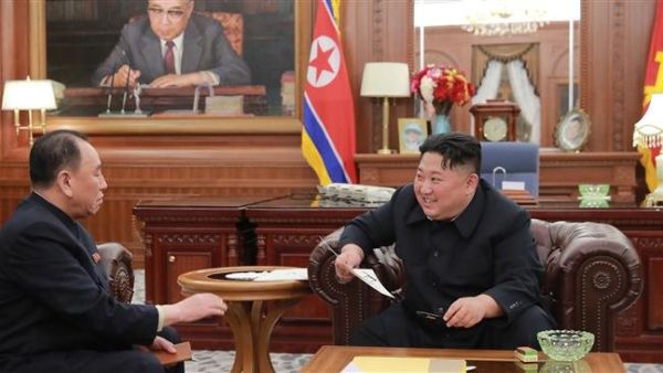 North Korean leader Kim Jong-un (R) talking with Kim Yong-chol, his right-hand man. (AFP/ File)