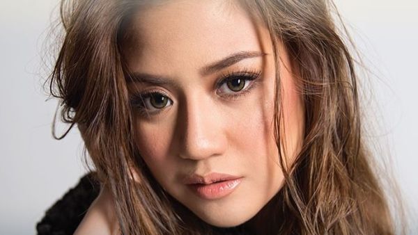 Watch the Filipina superstar perform live in Dubai