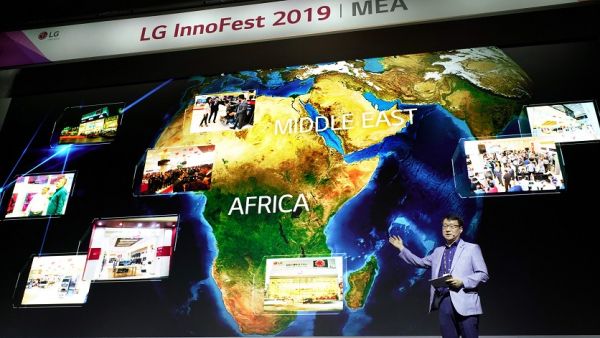 Mr. James Lee, President of LG MEA delivering speech at InnoFest 2019