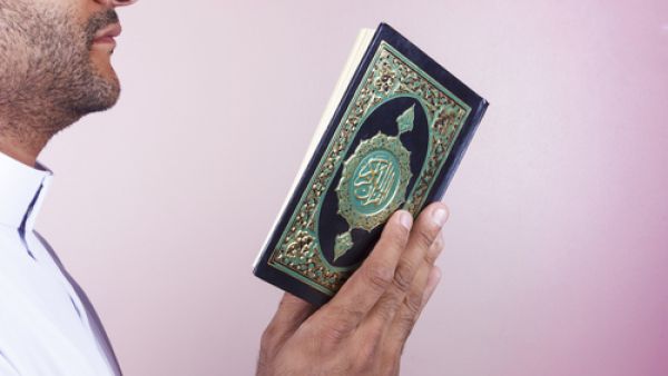 تتميّز ليلة القدر بأنّها ليلة معتدلة، فلا هي بليلة باردة ولا حارّة