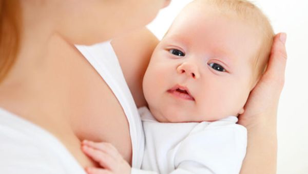 قدّمي لطفلكِ الماء عوضاً عن الحليب، بعد تناوله الوجبة