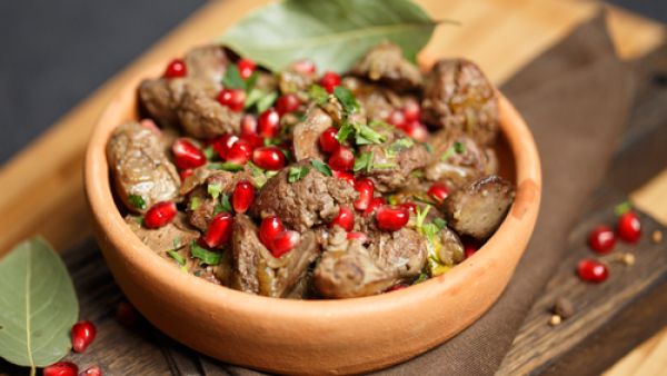 كبدة الدجاج بدبس الرمان 