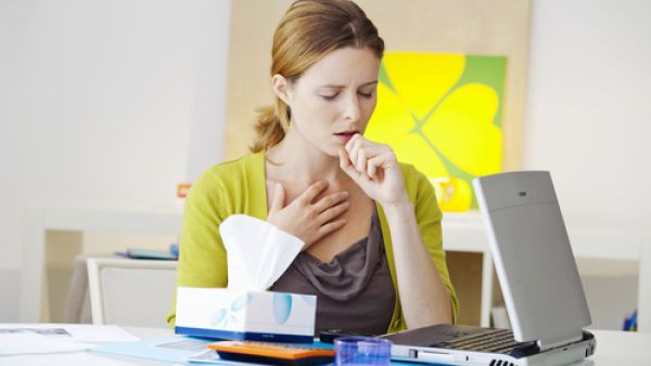 استنشاق البخار يعمل كمنعش، و يساعد على التخلص من المخاط 