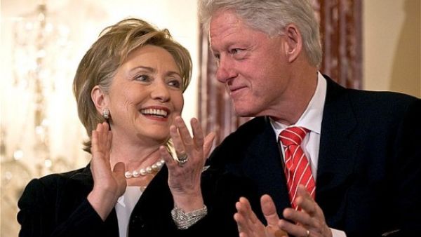 يسود الطابع الكلاسيكي البسيط هذا المنزل الممتدّ على مساحة 400 متر مربع

