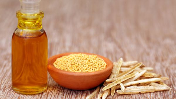 زيت الخردل من أكثر العلاجات الفعّالة للوقاية من الشيب المبكر للشعر
