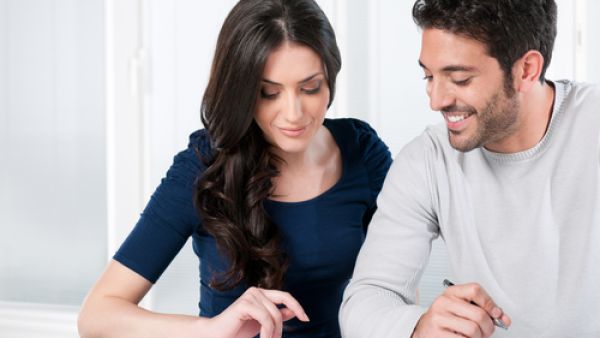برج الأسد عاطفي وحساس

