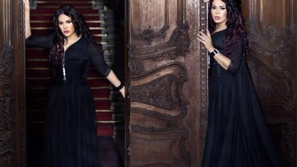شاهدي صور النجمة أحلام بإطلالات سوداء ملكية