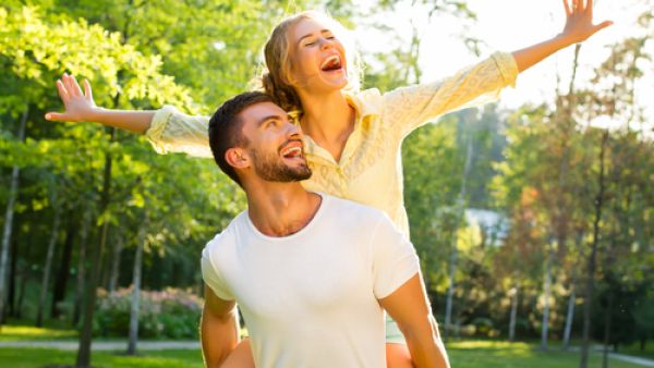 برج الجواء فيما يتعلق بعلاقتهم مع الشريك تكون مميزة وممتعة
