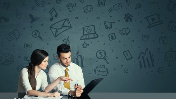 ستجدينه لطيفاً أكثر من المعتاد ويحاول عدم إزعاجك

