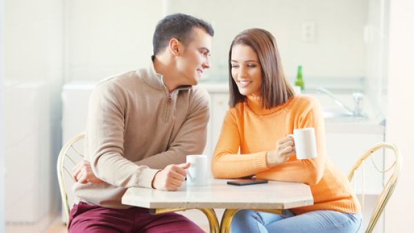 احرصي على الحوار دوماً كي لا تصل الأمور لدرجة تراكم الشكاوى
