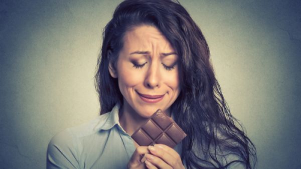 تعمل السكريات على الشعور بالانتفاخ وكبر حجم البطن


