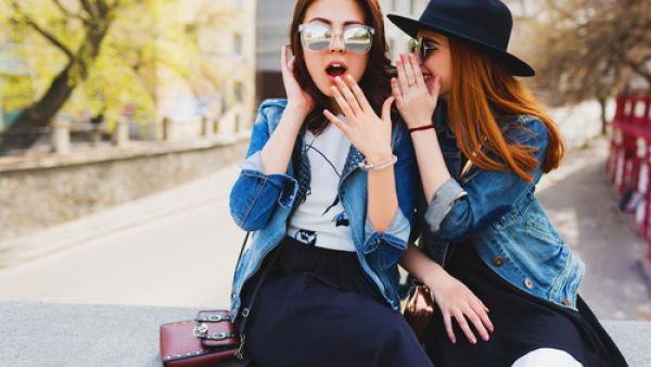لا تبوحي لصديقتك عن خلافاتك الزوجية