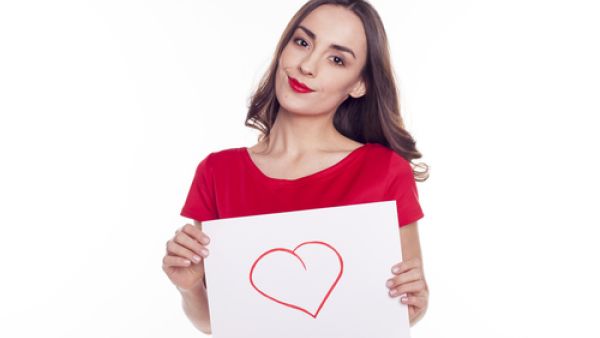 الحب يعتبر من المشاعر الإنسانية التي تشعل أكثر العلاقات الاجتماعية 