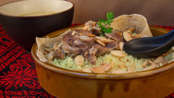 المنسف على الطريقة الاردنيه