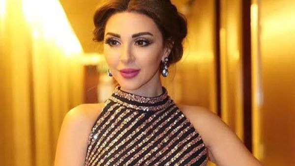 لوك مذهل للفنانة ميريام فارس بأنامل المصمم رامي القاضي