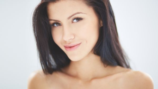 اعتني جيداً بحاجبيكِ. التمتّع بحاجبين طبيعيّين