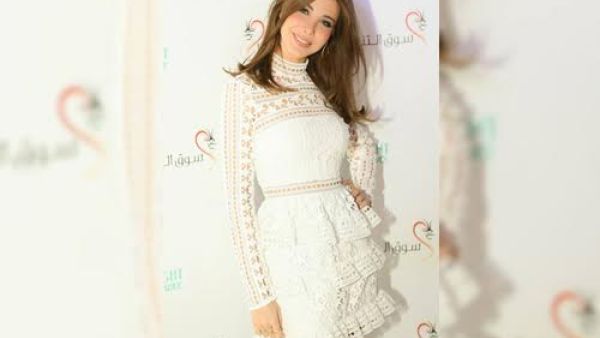 نانسي عجرم بإطلالة بيضاء ناعمة