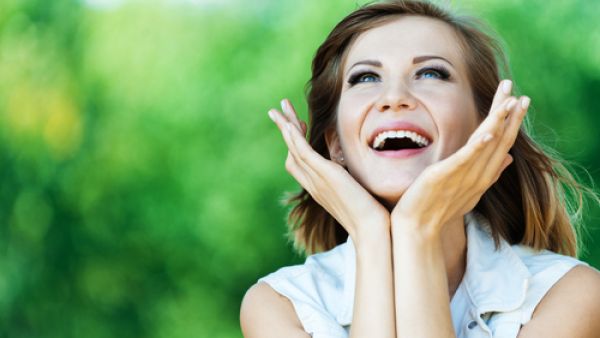 استعملي عطراً مخصصاً للشعر
 استعملي عطراً مخصصاً للشعر