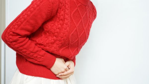 الاستحاضة وهي نزول دم من المرأة من فتحة المهبل في غير أوقات الحيض
