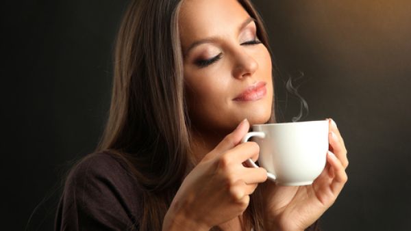 احتساء القهوة يساعد على التخلص من التعب لفترة قصيرة فقط
