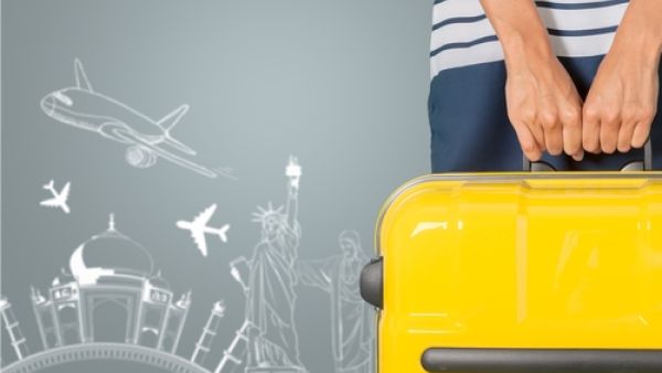 يجب أن تتمتع حقائب السفر بالمتانة لأنها تتعرض للعنيف من عمال النقل