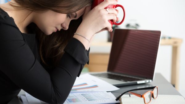 إذا كانت ساعات العمل طويلة تتطلب منك تناول وجبة الغداء في مكتبك