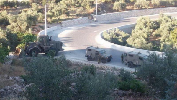 Israeli soldiers outside Nahhalin in 2015. (Twitter)