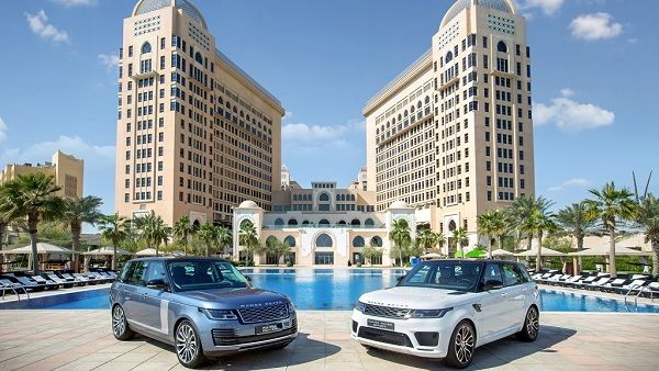 The new Range Rover has been enhanced with further technologies for greater comfort and convenience.
