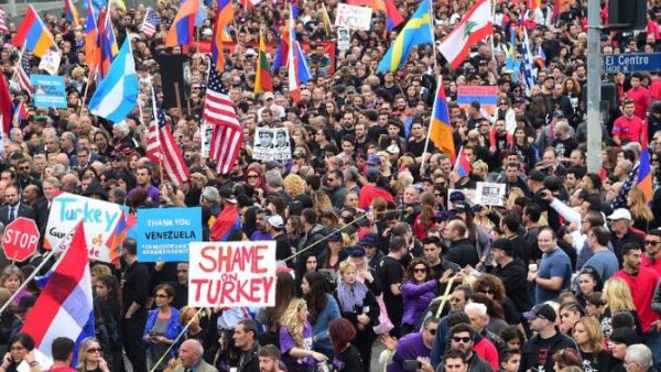 Armenians hit Hollywood for massacre anniversary. (File photo)