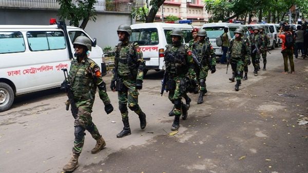 Bangladeshi security forces deploy in Dhaka. (AFP/File)