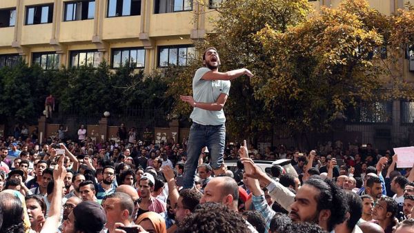 Egyptians protest a controversial deal to give two islands in the Red Sea to Saudi Arabia on Friday in Cairo. (AFP/Mohamed el-Shahed)
