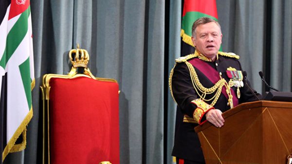Jordanian King Abdullah II delivers a speech at the parliament. (AFP/File)