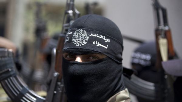 Masked Palestinian militants in Beit Lahia, northern Gaza Strip, June 12, 2014. (AFP/File)