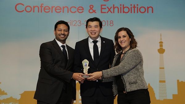 Mohammed Al Katheeri, SVP Corporate Strategy, Planning & Communications at Abu Dhabi Airports is Receiving the ACI Asia-Pacific Gold Certification. Mohammed Al Katheeri, SVP Corporate Strategy, Planning & Communications at Abu Dhabi Airports is Receiving the ACI Asia-Pacific Gold Certification.