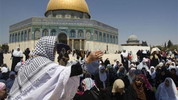 A Palestinian woman outside the al Aqsa mosque in Jerusalem