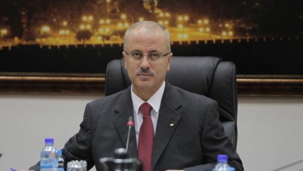 President Abbas has formally accepted the resignation of newly appointed PM Rami Hamdallah (file AFP)