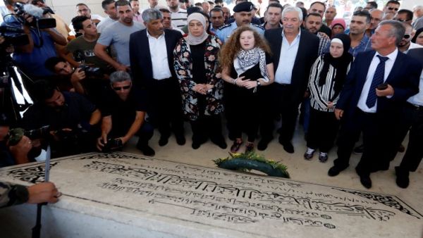 الفلسطينيون يصفون عهد التميمي بأنها رمز للمقاومة