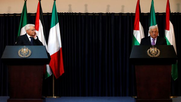 الرئيس الفلسطيني محمود عباس ونظيره الايطالي سيرجيو ماتاريلا 