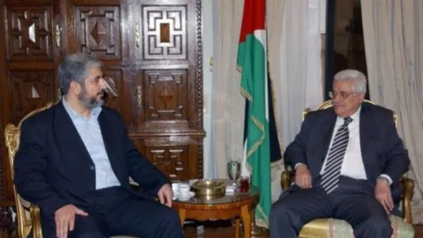 الرئيس الفلسطيني عباس ورئيس المكتب السياسي لحماس خالد مشعل