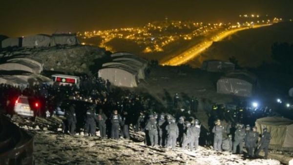 عدد الجنود الإسرائيليين الذين اقتحموا القرية حوالي 500 عنصر