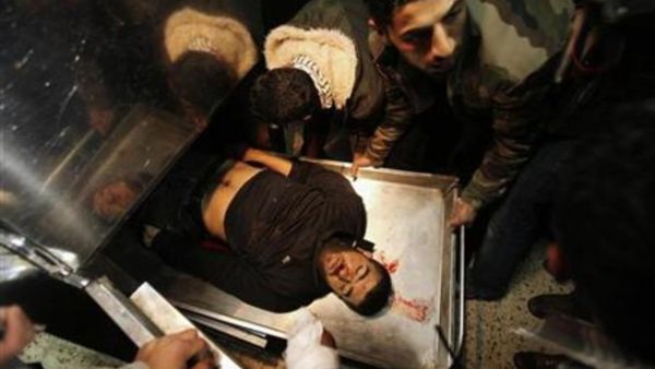 جثمان فلسطيني بمستشفى الشفاء في مدينة غزة